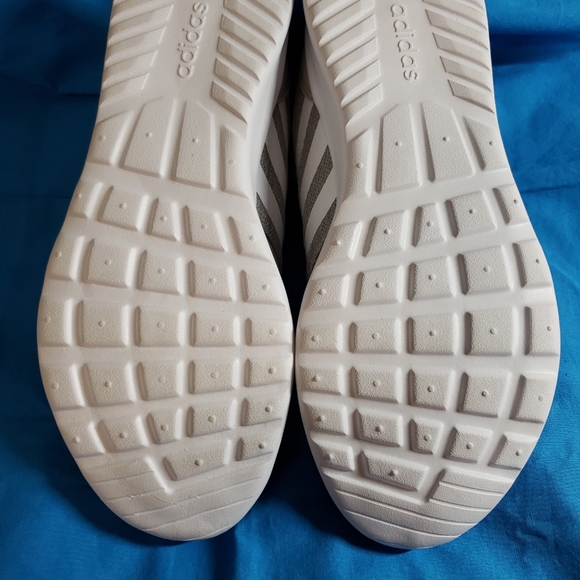 Women’s Adidas Cloudform Running Shoes - Picture 8 of 8